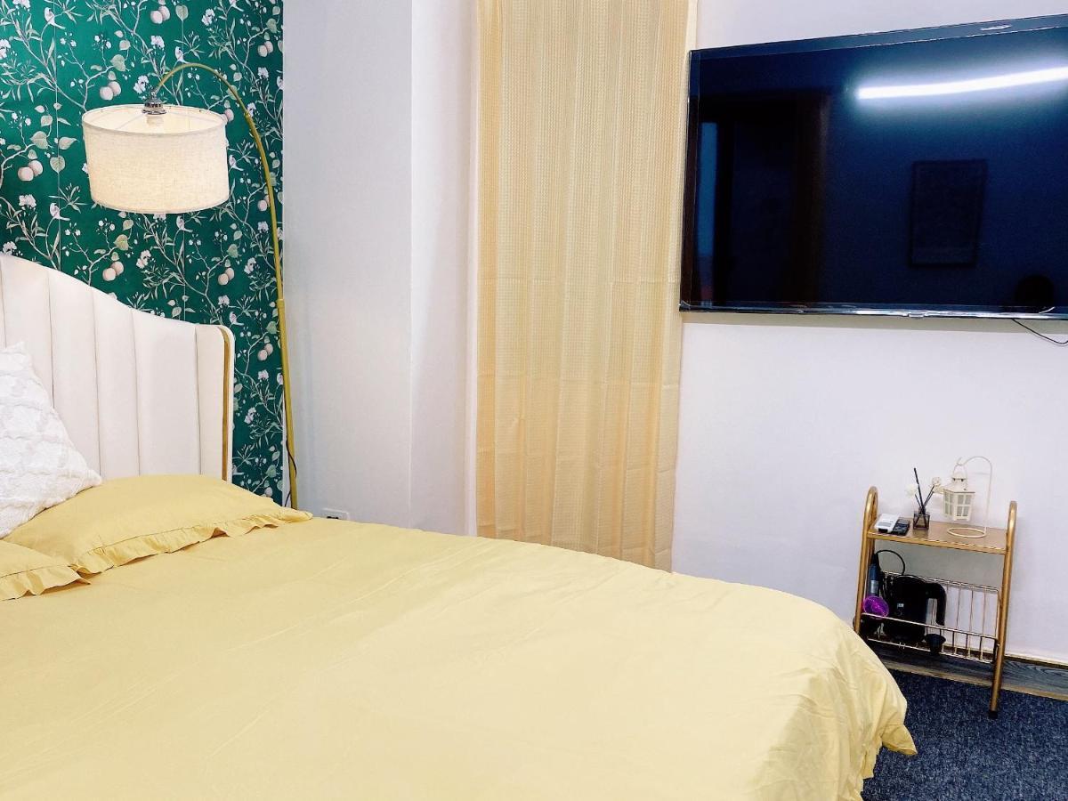The Grand Diamond C - Modern Apartment Near Tuoi Tre Park Hanoi Kültér fotó